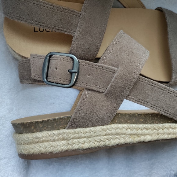 🆕Lucky Brand | Gadine Suede Sandals Size 9 - Picture 3 of 10
